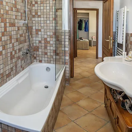 - Lions Rose Villa