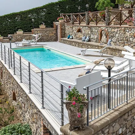- Lions Rose Villa